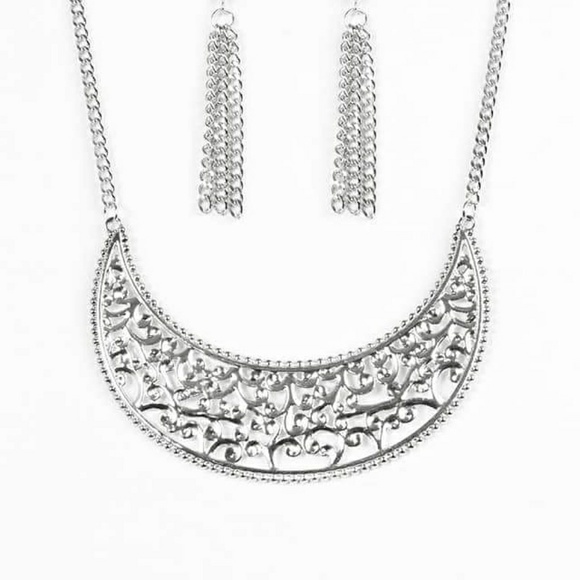 Jewelry - Picture 6 of 8